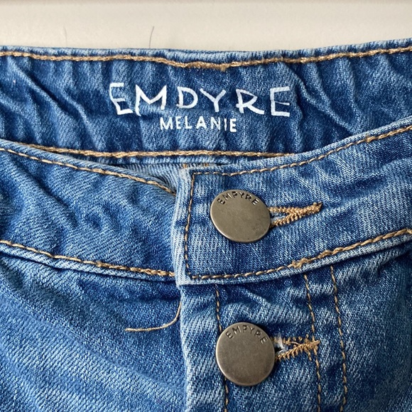 Empyre Jean Cuffed Shorts Size 6 - Picture 2 of 4